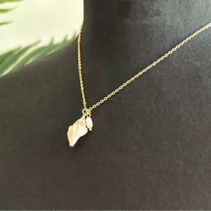 Gold Seashell Necklace